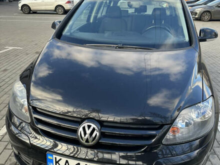 Черный Фольксваген Гольф Плюс, объемом двигателя 1.6 л и пробегом 204 тыс. км за 6300 $, фото 1 на Automoto.ua