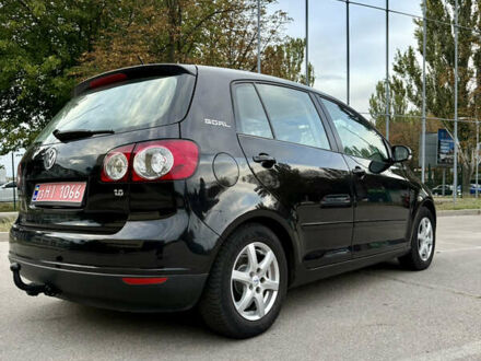 Черный Фольксваген Гольф Плюс, объемом двигателя 1.6 л и пробегом 190 тыс. км за 6900 $, фото 1 на Automoto.ua