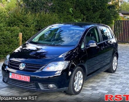 Черный Фольксваген Гольф Плюс, объемом двигателя 1.6 л и пробегом 204 тыс. км за 5800 $, фото 1 на Automoto.ua