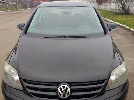 Черный Фольксваген Гольф Плюс, объемом двигателя 1.4 л и пробегом 262 тыс. км за 6700 $, фото 1 на Automoto.ua