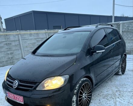 Черный Фольксваген Гольф Плюс, объемом двигателя 1.4 л и пробегом 183 тыс. км за 6000 $, фото 1 на Automoto.ua