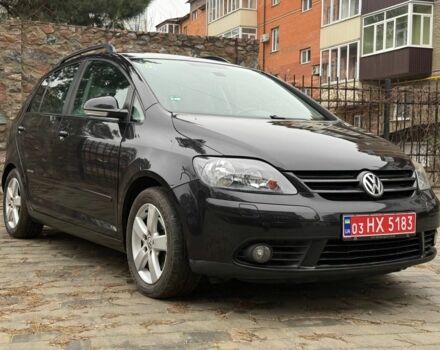 Черный Фольксваген Гольф Плюс, объемом двигателя 1.4 л и пробегом 218 тыс. км за 6400 $, фото 1 на Automoto.ua