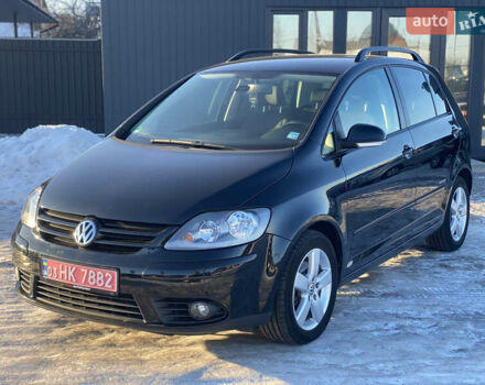 Черный Фольксваген Гольф Плюс, объемом двигателя 1.4 л и пробегом 157 тыс. км за 7750 $, фото 1 на Automoto.ua