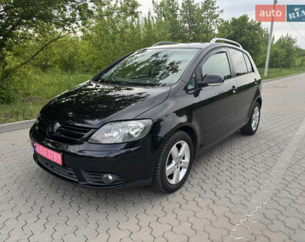 Черный Фольксваген Гольф Плюс, объемом двигателя 1.4 л и пробегом 190 тыс. км за 6800 $, фото 1 на Automoto.ua