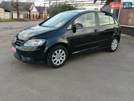 Черный Фольксваген Гольф Плюс, объемом двигателя 1.4 л и пробегом 262 тыс. км за 5900 $, фото 1 на Automoto.ua