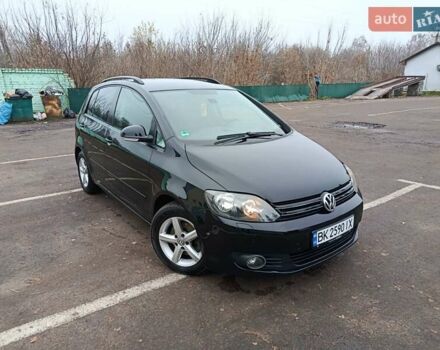 Черный Фольксваген Гольф Плюс, объемом двигателя 1.6 л и пробегом 236 тыс. км за 8100 $, фото 1 на Automoto.ua