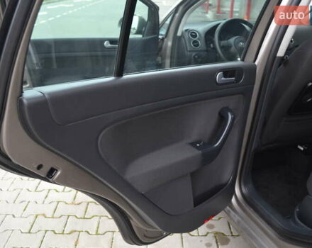 Коричневый Фольксваген Гольф Плюс, объемом двигателя 1.6 л и пробегом 183 тыс. км за 9200 $, фото 19 на Automoto.ua