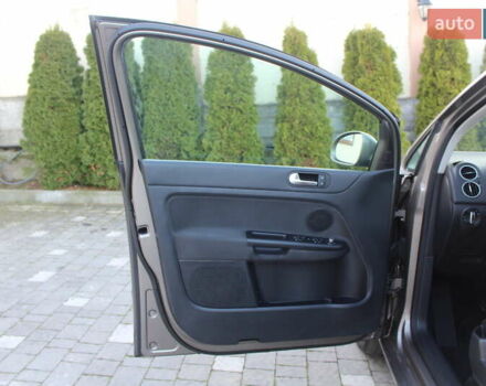 Коричневий Фольксваген Golf Plus, об'ємом двигуна 1.4 л та пробігом 192 тис. км за 7390 $, фото 76 на Automoto.ua