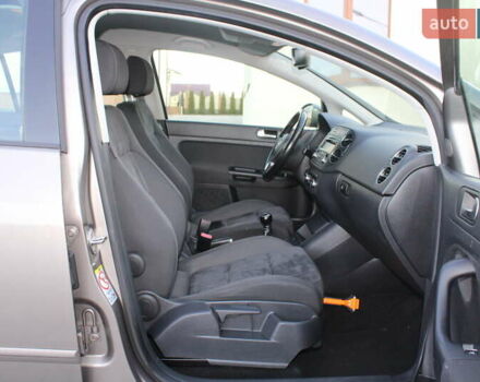 Коричневий Фольксваген Golf Plus, об'ємом двигуна 1.4 л та пробігом 192 тис. км за 7390 $, фото 91 на Automoto.ua