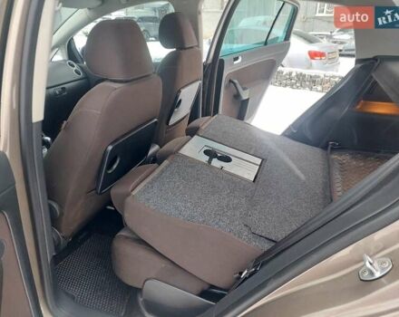 Коричневый Фольксваген Гольф Плюс, объемом двигателя 1.6 л и пробегом 366 тыс. км за 6850 $, фото 31 на Automoto.ua