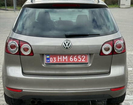 Коричневый Фольксваген Гольф Плюс, объемом двигателя 1.4 л и пробегом 236 тыс. км за 8200 $, фото 3 на Automoto.ua