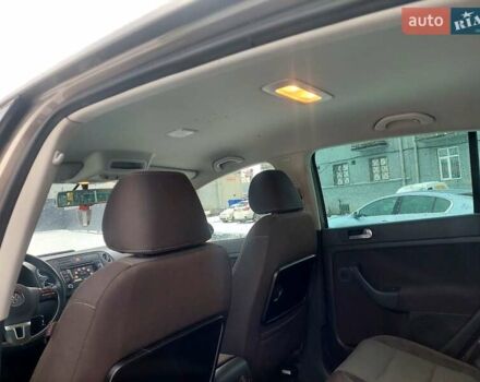 Коричневий Фольксваген Golf Plus, об'ємом двигуна 1.6 л та пробігом 366 тис. км за 6850 $, фото 35 на Automoto.ua