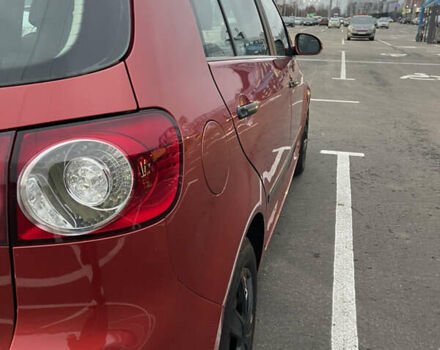 Красный Фольксваген Гольф Плюс, объемом двигателя 1.6 л и пробегом 232 тыс. км за 5100 $, фото 8 на Automoto.ua