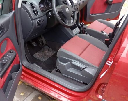 Красный Фольксваген Гольф Плюс, объемом двигателя 1.6 л и пробегом 232 тыс. км за 4850 $, фото 5 на Automoto.ua