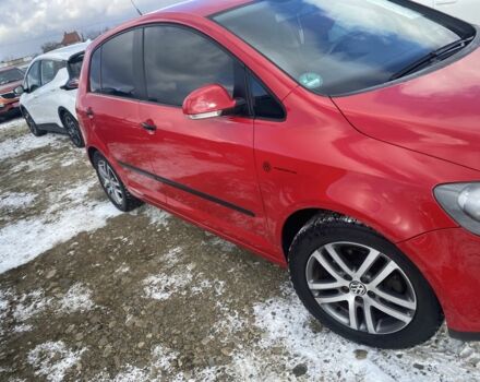 Красный Фольксваген Гольф Плюс, объемом двигателя 1.4 л и пробегом 296 тыс. км за 5800 $, фото 1 на Automoto.ua