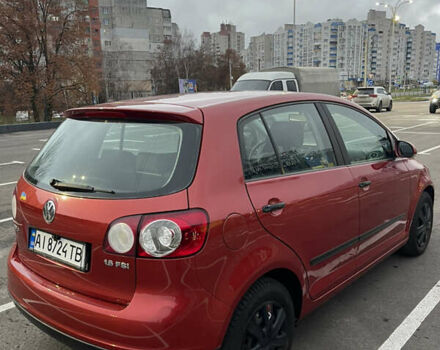 Красный Фольксваген Гольф Плюс, объемом двигателя 1.6 л и пробегом 232 тыс. км за 5100 $, фото 3 на Automoto.ua