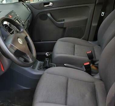 Червоний Фольксваген Golf Plus, об'ємом двигуна 1.6 л та пробігом 171 тис. км за 5000 $, фото 6 на Automoto.ua