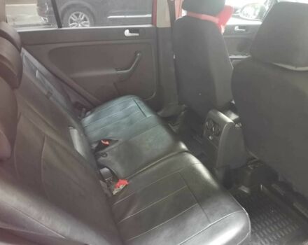 Красный Фольксваген Гольф Плюс, объемом двигателя 1.6 л и пробегом 336 тыс. км за 6200 $, фото 12 на Automoto.ua