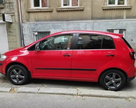 Красный Фольксваген Гольф Плюс, объемом двигателя 1.6 л и пробегом 336 тыс. км за 6200 $, фото 6 на Automoto.ua