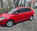 Красный Фольксваген Гольф Плюс, объемом двигателя 1.6 л и пробегом 252 тыс. км за 7200 $, фото 1 на Automoto.ua