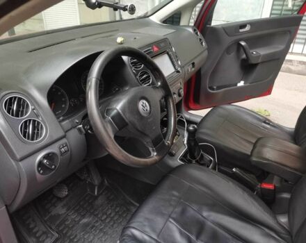 Красный Фольксваген Гольф Плюс, объемом двигателя 1.6 л и пробегом 336 тыс. км за 6200 $, фото 13 на Automoto.ua