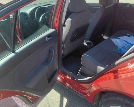 Красный Фольксваген Гольф Плюс, объемом двигателя 1.4 л и пробегом 210 тыс. км за 8300 $, фото 12 на Automoto.ua