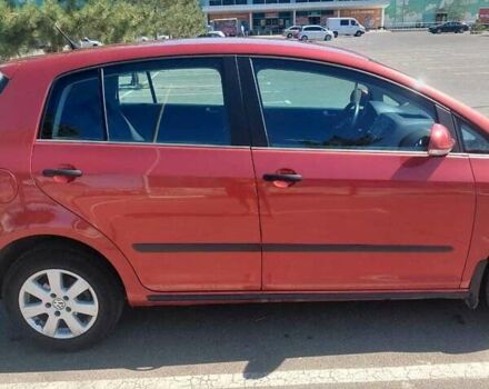 Красный Фольксваген Гольф Плюс, объемом двигателя 1.4 л и пробегом 210 тыс. км за 8300 $, фото 1 на Automoto.ua