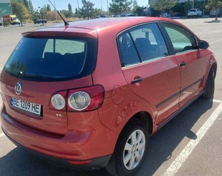 Красный Фольксваген Гольф Плюс, объемом двигателя 1.4 л и пробегом 210 тыс. км за 8300 $, фото 3 на Automoto.ua