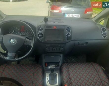 Червоний Фольксваген Golf Plus, об'ємом двигуна 1.39 л та пробігом 252 тис. км за 7900 $, фото 9 на Automoto.ua