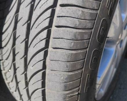 Красный Фольксваген Гольф Плюс, объемом двигателя 1.4 л и пробегом 210 тыс. км за 8300 $, фото 17 на Automoto.ua