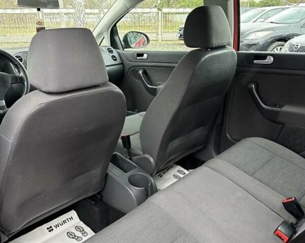 Червоний Фольксваген Golf Plus, об'ємом двигуна 1.6 л та пробігом 310 тис. км за 6350 $, фото 8 на Automoto.ua