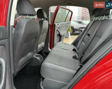 Красный Фольксваген Гольф Плюс, объемом двигателя 1.9 л и пробегом 240 тыс. км за 5900 $, фото 16 на Automoto.ua