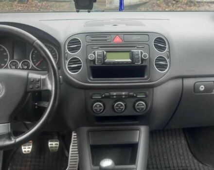 Червоний Фольксваген Golf Plus, об'ємом двигуна 1.4 л та пробігом 184 тис. км за 6900 $, фото 8 на Automoto.ua