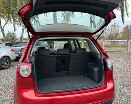 Красный Фольксваген Гольф Плюс, объемом двигателя 1.6 л и пробегом 310 тыс. км за 6350 $, фото 5 на Automoto.ua