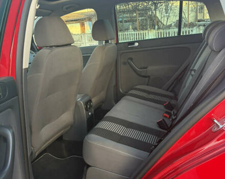 Красный Фольксваген Гольф Плюс, объемом двигателя 1.4 л и пробегом 238 тыс. км за 7200 $, фото 19 на Automoto.ua