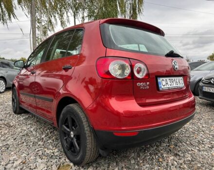 Красный Фольксваген Гольф Плюс, объемом двигателя 1.6 л и пробегом 310 тыс. км за 6350 $, фото 3 на Automoto.ua