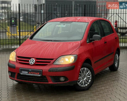Красный Фольксваген Гольф Плюс, объемом двигателя 1.9 л и пробегом 240 тыс. км за 5900 $, фото 1 на Automoto.ua