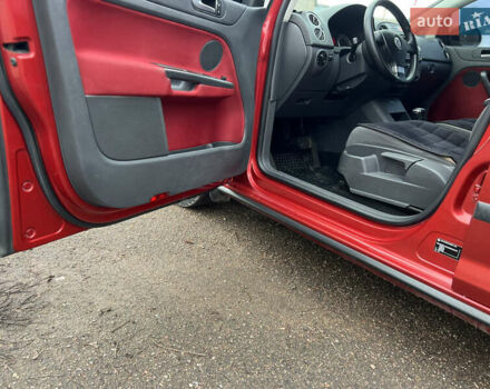 Червоний Фольксваген Golf Plus, об'ємом двигуна 1.6 л та пробігом 247 тис. км за 6500 $, фото 33 на Automoto.ua