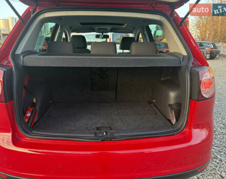 Красный Фольксваген Гольф Плюс, объемом двигателя 1.4 л и пробегом 238 тыс. км за 7200 $, фото 22 на Automoto.ua