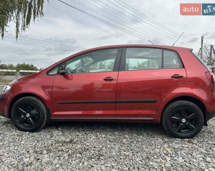 Червоний Фольксваген Golf Plus, об'ємом двигуна 1.6 л та пробігом 310 тис. км за 6350 $, фото 7 на Automoto.ua