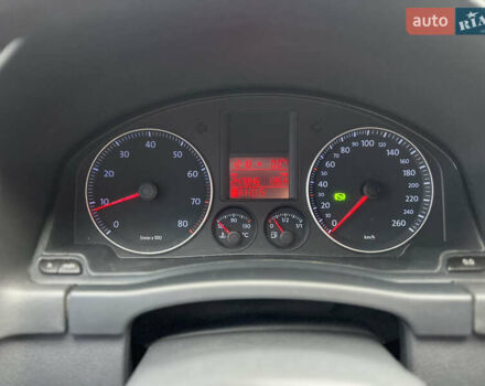 Червоний Фольксваген Golf Plus, об'ємом двигуна 1.6 л та пробігом 247 тис. км за 6500 $, фото 36 на Automoto.ua