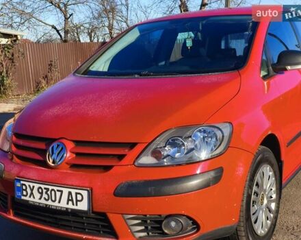 Красный Фольксваген Гольф Плюс, объемом двигателя 0 л и пробегом 180 тыс. км за 8200 $, фото 10 на Automoto.ua