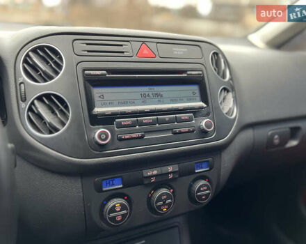 Червоний Фольксваген Golf Plus, об'ємом двигуна 1.6 л та пробігом 247 тис. км за 6500 $, фото 37 на Automoto.ua