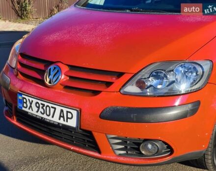 Красный Фольксваген Гольф Плюс, объемом двигателя 0 л и пробегом 180 тыс. км за 8200 $, фото 9 на Automoto.ua