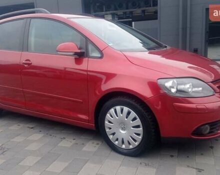 Красный Фольксваген Гольф Плюс, объемом двигателя 1.4 л и пробегом 235 тыс. км за 6900 $, фото 24 на Automoto.ua