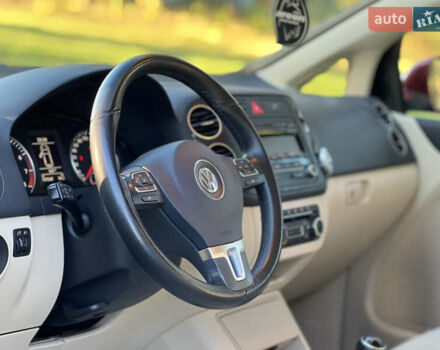 Красный Фольксваген Гольф Плюс, объемом двигателя 1.4 л и пробегом 177 тыс. км за 5999 $, фото 14 на Automoto.ua