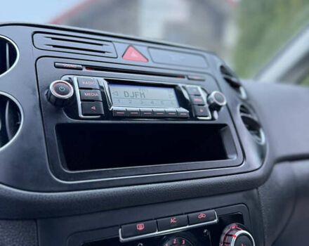 Червоний Фольксваген Golf Plus, об'ємом двигуна 1.4 л та пробігом 190 тис. км за 6600 $, фото 4 на Automoto.ua