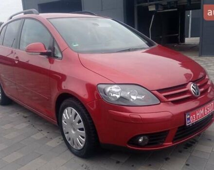 Красный Фольксваген Гольф Плюс, объемом двигателя 1.4 л и пробегом 235 тыс. км за 6900 $, фото 17 на Automoto.ua