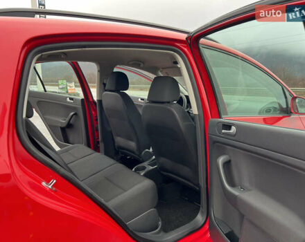 Красный Фольксваген Гольф Плюс, объемом двигателя 1.6 л и пробегом 195 тыс. км за 5999 $, фото 39 на Automoto.ua