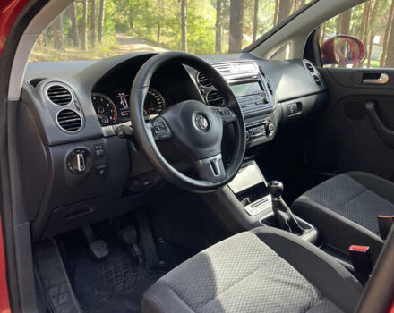 Червоний Фольксваген Golf Plus, об'ємом двигуна 1.6 л та пробігом 220 тис. км за 7100 $, фото 15 на Automoto.ua